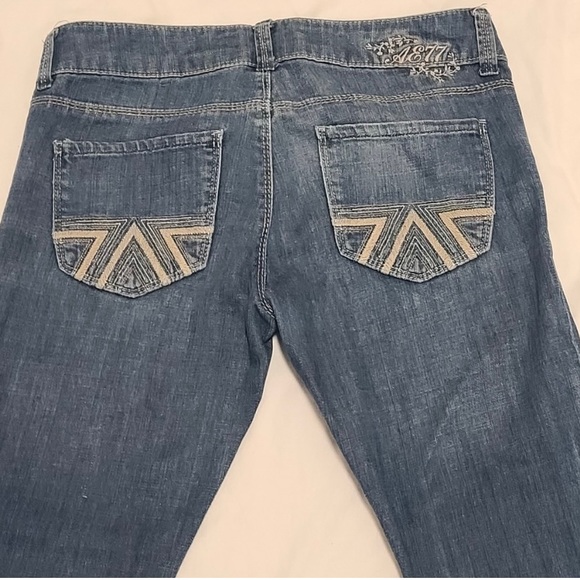 American Eagle Flare Jeans Size 4 - Picture 3 of 6